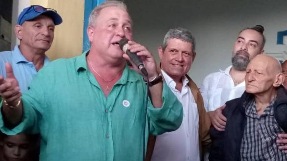 Pepe López junto a Alain y Eduardo Pérez