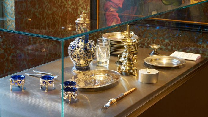 M Leuven. Form First