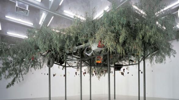 Chen Zhen Fu Dao / Fu Dao, Upside-down Buddha / Arrival at Good Fortune, 1997 Installation view CCA – Center for Contemporary Art, Kitakyushu, 1997 Courtesy GALLERIA CONTINUA © ADAGP, Paris Photo/ Chen Zhen  