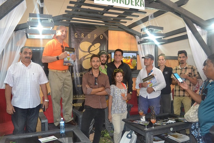 Presentación de productos de Grupo Excelencias