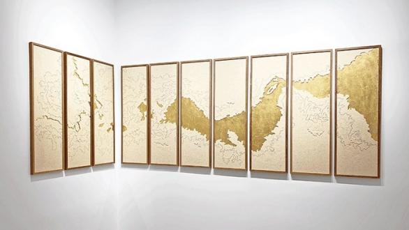 Mercedes Lara. Golfo Pérsico, 2019. Fieltro cosido y pan de oro. 102 x 320 cm. Cortesía galería Lucía Mendoza