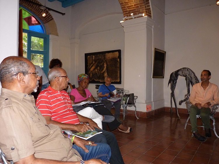 Johannes García,  director de la compañía de danzas tradicionales de Cuba JJ y su hermano Juan García, Folklorista (estudioso del folklor)