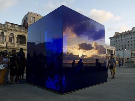 Behind the wall exhibition to close with a big artistic party 