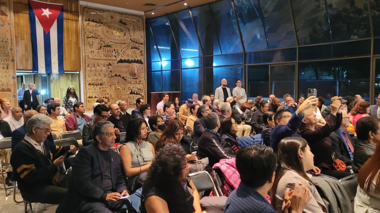 Visita del ministro de cultura de Cuba a México