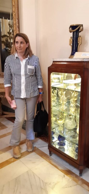 recorrido por la muestra Vidrio español en La Habana. S. XVI-XIX