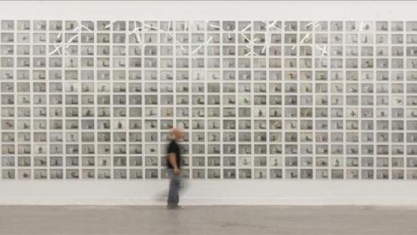  Fotografía cedida hoy, 30 de septiembre de 2015, del proyecto individual "Inventory", del artista salvadoreño Walterio Iraheta y que forma parte de exposición múltiple que recoge la visión contemporánea de los artistas centroamericanos, con debates y simposios, y que podrá visitarse a partir de hoy en la galería ArtCenter South Florida, de Miami Beach. Autor: EFE