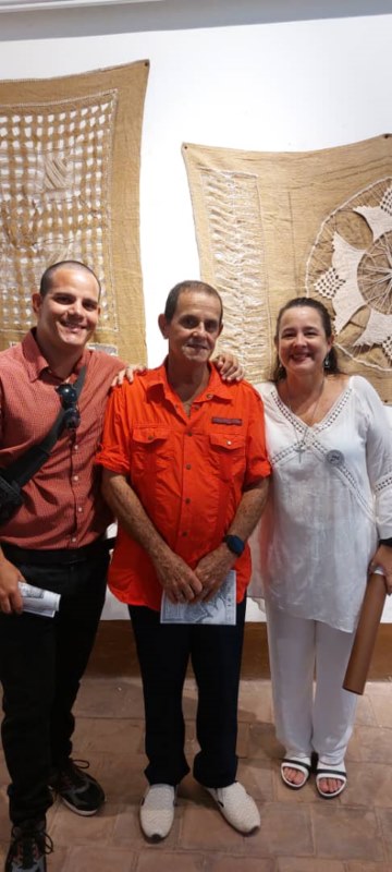 exposición “Tejidos paralelos”