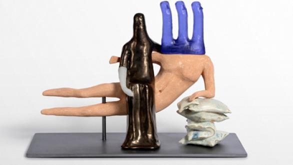 Marion Verboom, Les Étrusques, 2024 Ceramic, crystal and metal, 42 × 56 × 26 cm © Marion Verboom. Courtesy Galerie Lelong & Co. Photo © Nicolas Brasseur