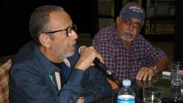 Carlos E. León
