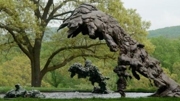 La obra de Lynda Benglis por primera vez en Madrid