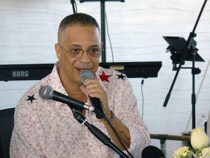 Isaac Delgado en presentación de disco