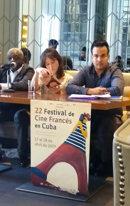 participantes en la conferencia de prensa