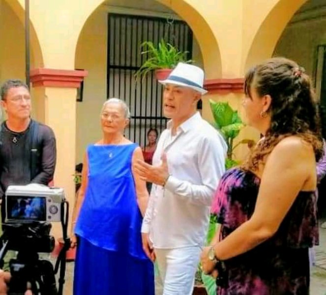 Expo Lázaro Reynaldo en Holguín