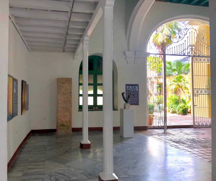 Vista de la galería Carmen Montilla con la muestra Leal entre nosotros