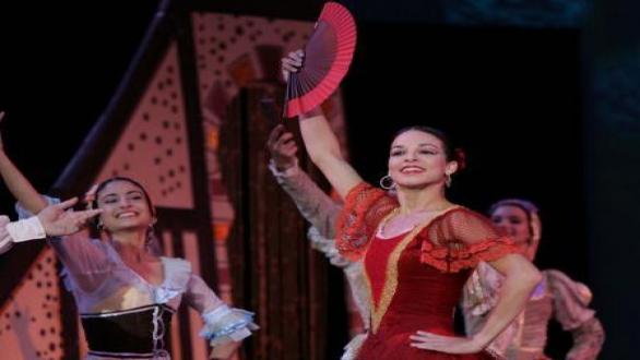 Viengsay Valdes in Don Quixote. Photo: Jacques Moatti