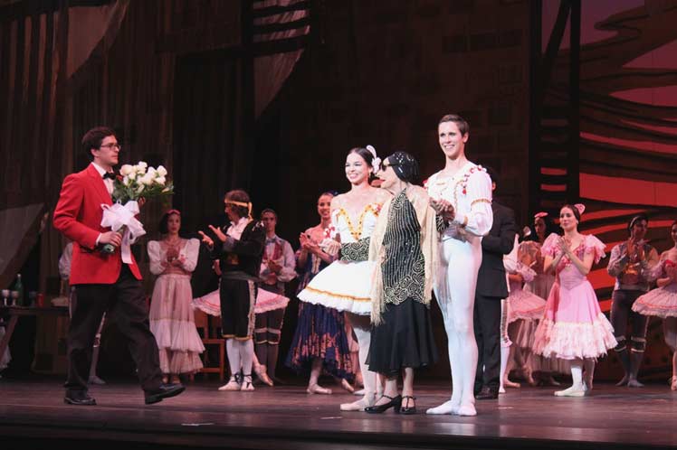 Alicia Alonso and Cuban Ballet Acclaimed in USA