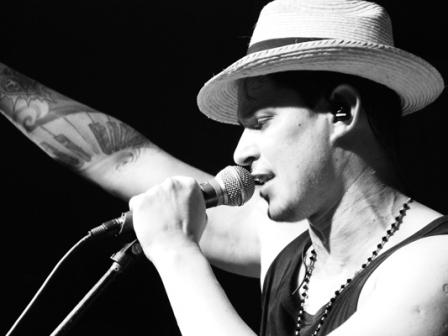 Cuban Leoni Torres Signs Contract with Magnus Media 