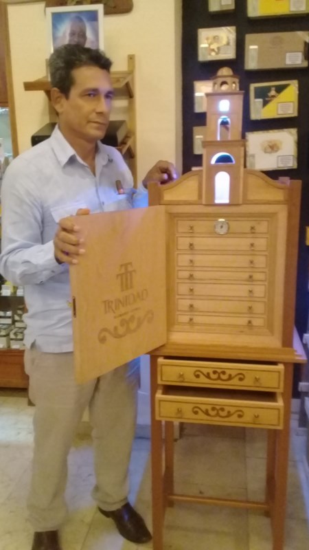 Artistic Humidors Store Opened at Hotel Habana Libre