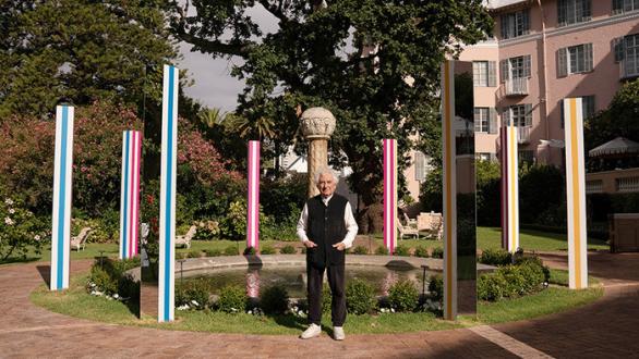 Photo-Souvenir: Daniel Buren, Colourful Halt for Mount Nelson, work in situ, 2023. Detail. © DB-ADAGP