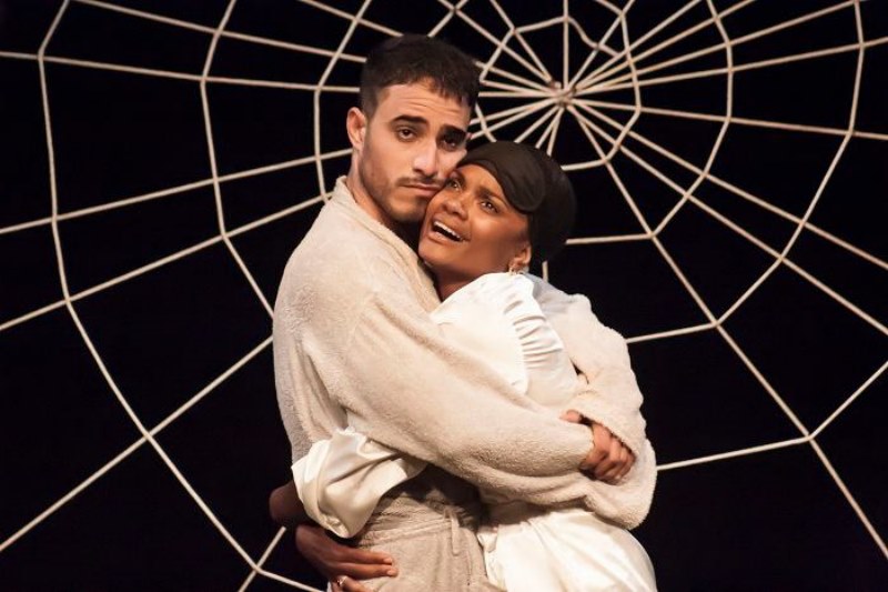 protagonistas de Ocurre en domingo 