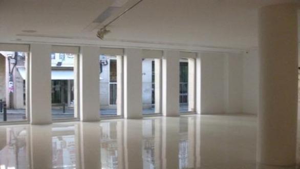 Sala El Brocense ventanas planta baja.