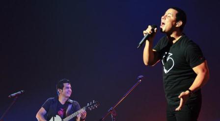 Buena Fe on a Tour for the US in Late June