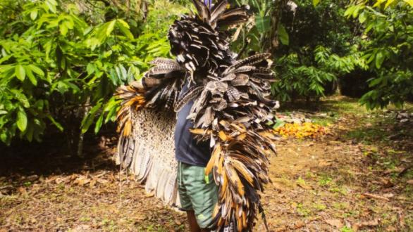 Glicéria Tupinambá, Manto tupinambá [Manto Tupinambá], 2023 - Cortesía del artista. Foto de: Glicéria Tupinambá