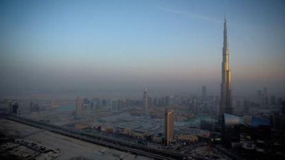 ISAAC JULIEN ENIGMA, 2014 TIME LAPSE COMPOSITE CONSISTING OF 2.500 STILL PHOTOGRAPHIC, SILENT 1’42”, LOOPED FOR 2 HOURS 3/10