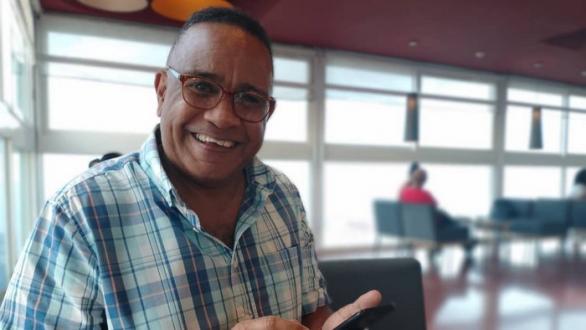 Tony Arroyo en la grabación de su programa Todo con Tony 