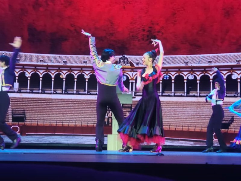 Escamillo, el Torero del primer bailarin Daniel Martinez y la Carme (Kelly Alvarez)