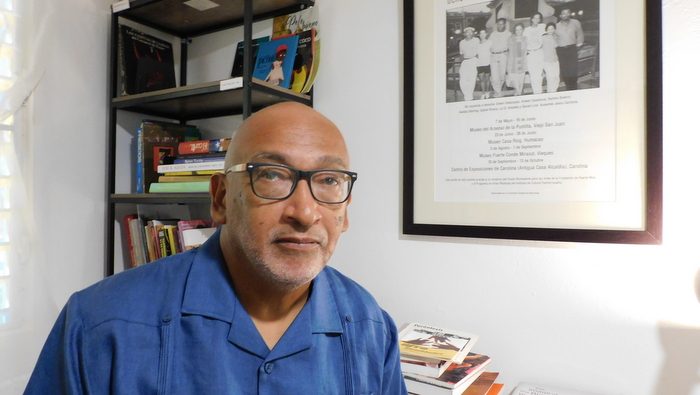 Curador Edwin Velázquez Collazo homenajeado durante la Cumbre Internacional Afro 