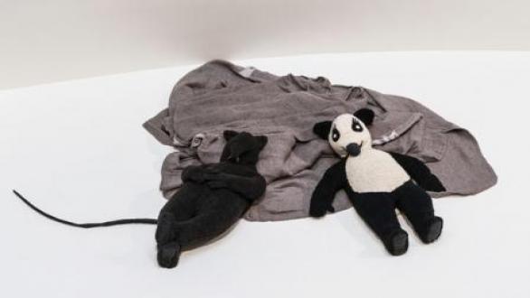 Peter Fischli David Weiss Rata y Oso (Durmiendo), 2008 Colección Jumex, México. © Solomon R. Guggenheim Foundation