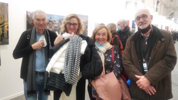 Feria Arte Madrid 22. Dr. Alfonso Dopico, las artistas Carmen Chacón y Mercedes Pérez, el autor del artículo