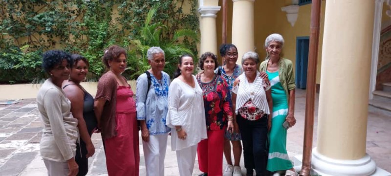 exposición “Tejidos paralelos”