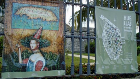 Vista de la exposición "Huellas sobre la ciudad"