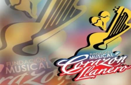 Venezuelan and Cuban Folk Musicians Sing to Fidel Castro