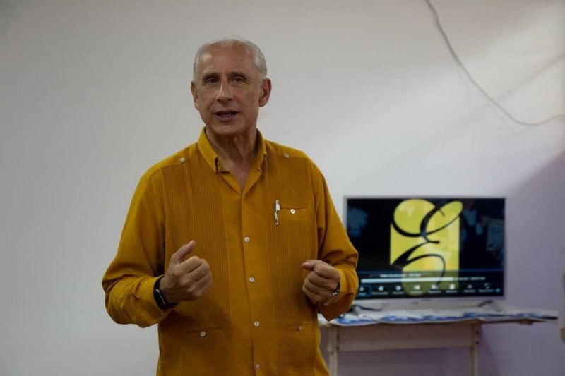 Sr. José Carlos de Santiago durante su intervención 