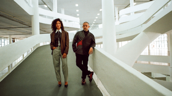 Amanda Carneiro y Raphael Fonseca curadores de la Bienal de São Paulo