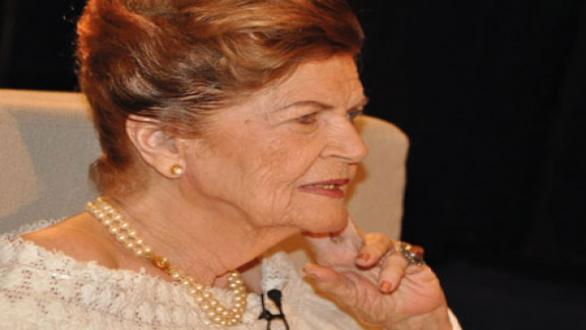 Carilda Oliver Labra 