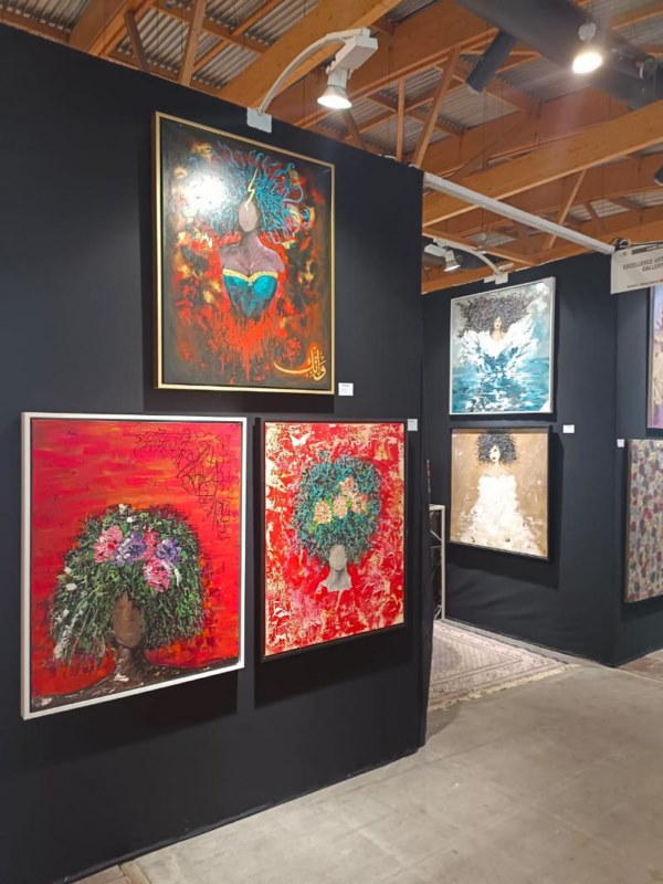 Terri Sullivan ( artista inglesa - UK - stand J16 Excellence Art Gallery bajo la dirección artística de Giuseppe Carnevale ) 