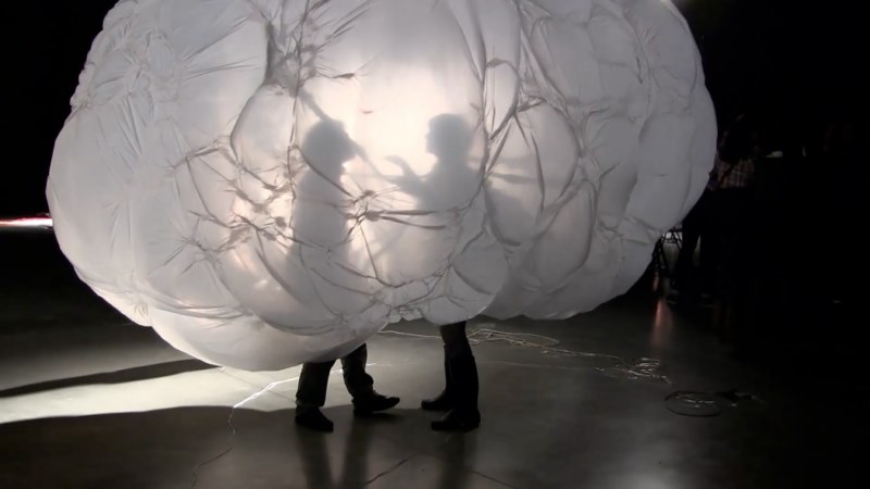 Olga Diego-performance 'The bubble woman show'