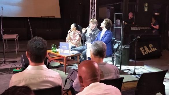 Presentación de la exposición fotográfica Geometria dell’incanto