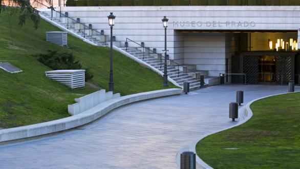 “El Prado de noche”