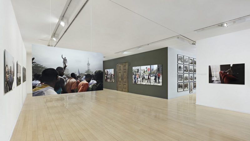 Evoking Reality. Constituting actuality in photography and video art