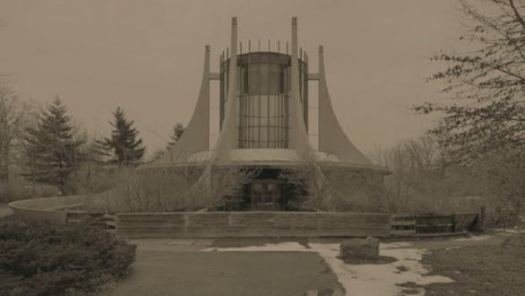 Obra de arte- Nicolas Grospierre.Heliopolis (Great Ape House), BW fibre base photographic paper, 94x116 cm, 2017