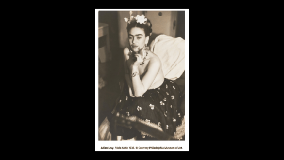 Frida: The Making of an Icon - Julien Levy, Frida Kahlo 1938. © Courtesy Philadelphia Museum of Art.