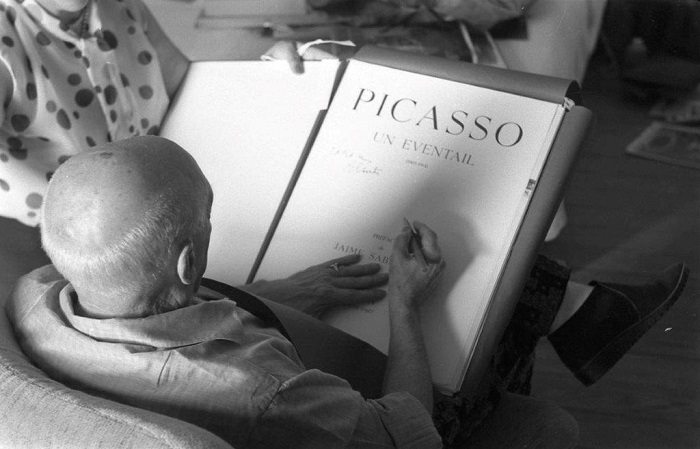 Para Alberti de Picasso que tanto lo quiere. El 16.6.67. Foto Roberto Otero