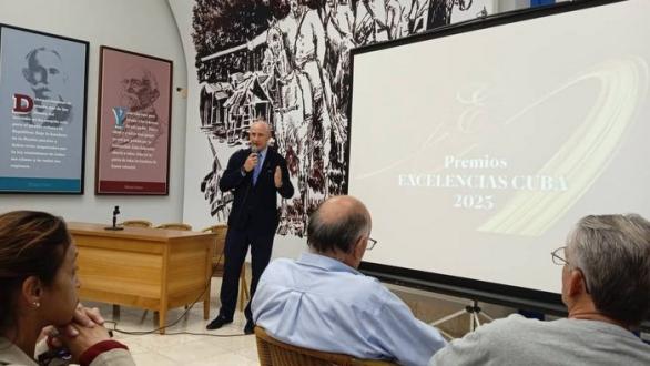 José Carlos de Santiago en Conferencia de prensa Premios Excelencias Cuba 2023