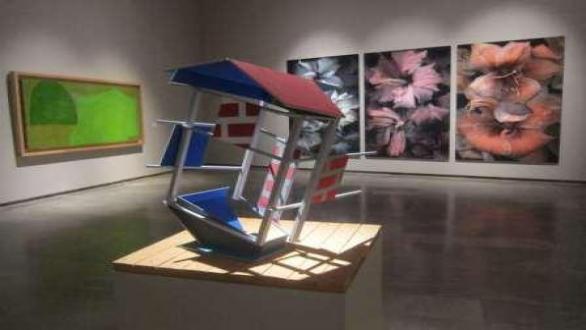 Algunas de las piezas que Aena expone en el Centro del Carmen