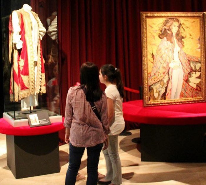 Vestidos en la exposición 